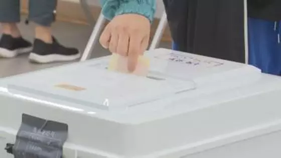 韓国統一地方選　与党が大勝　首都・ソウル市長選は野党が制す