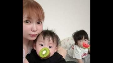 【 中川翔子 】「双子の進化！0歳ラストスパート」「タイプのちがうイケメンがふたり」“親バカ” ぶり公開に反響続々