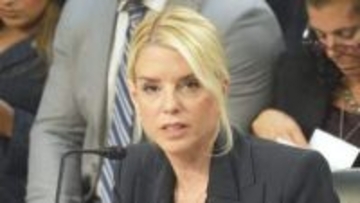 【速報】トランプ大統領 ボンディ司法長官を更迭　第2次政権で2人目　エプスタイン問題などへの対応に不満か