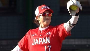 上野由岐子が今大会初&7大会連続マウンドで力投　ソフトボール日本代表は接戦制し、無傷の開幕6連勝【アジア大会】