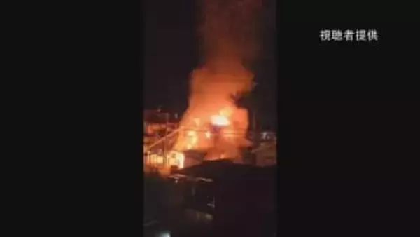 「2階から火が出ている」2階で寝ていた61歳男性が窓から飛び降りて避難　室内へ戻って84歳の母親を救出　茨城・水戸市