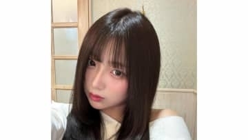 【辻希美・長女】希空　黒いハート絵文字だけを添えて…最新オフショットを公開　白いオフショルダーのトップス姿