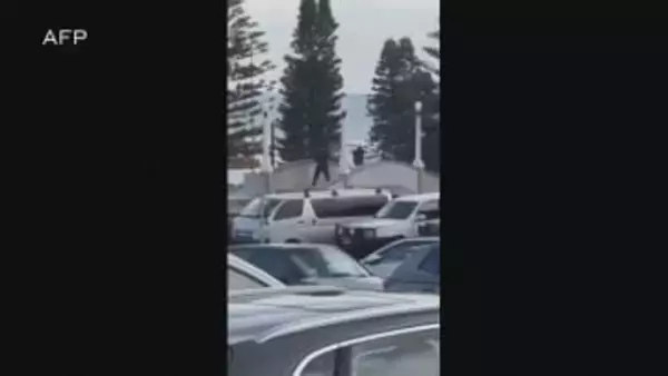 オーストラリア・シドニーの名所ボンダイビーチで銃撃事件 11人死亡　ユダヤ教の祭りが催されている最中に　容疑者のうち1人を射殺