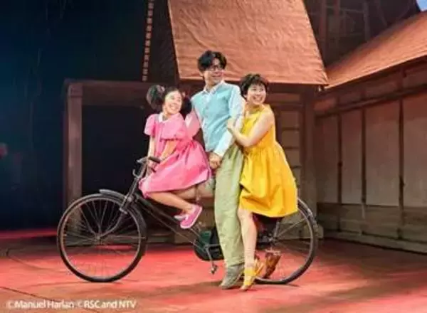 ロンドンで続く舞台「となりのトトロ」で“父親役”の日本人俳優　異国でぶつかった壁…演劇界に訪れた“変化”とは