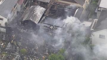 【速報】東京・中野区の住宅地で7棟焼ける火事　消火活動中　東京都庁などのビル群から約1キロの場所　東京消防庁など
