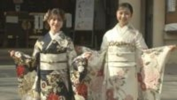 【 松田実桜・林芽亜里 】　成人を迎え抱負語る　「恋よりも仕事」　お酒の味も初体験　「プシュっと開けてクっと！」「久しぶりに味がある飲み物」