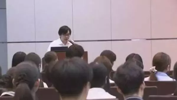 検察官が力説「泥臭いが、その分やりがいがある」最高検・法務省が大学生向け説明会を開催 司法試験の受験者数低迷を受け検察官の仕事紹介