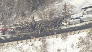 関越道67台事故 解除難航