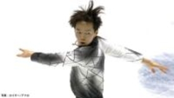 男子シングル、鍵山優真がSP首位スタート！佐藤駿が1.91点差の2位で追走【フィギュアNHK杯】