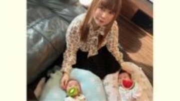 【 中川翔子 】「見てくるから出かけるのつらすぎる」双子の視線に悶絶「子供たちがみる声のお仕事や歌できたらいいなぁ」