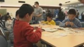 日中関係冷え込む中　北京の日本大使館で親子恐竜イベント「隣国の日本をより身近に」