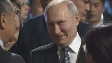 プーチン大統領が北京到着 習近平国家主席と首脳会談へ