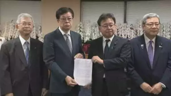 「異常分娩」という表現を使わない方針　妊婦らの精神的負担を考慮　今後は「保険診療を伴う分娩」に変更　政府