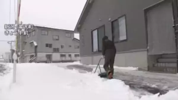 「まさかここまで降っているとは…」真冬並みの最強寒気で日本各地に大雪　雪かき中に“クマ被害”も