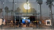 米アップルが“前例なき”一斉値上げ　iPhoneは据え置かれたものの今後は不透明