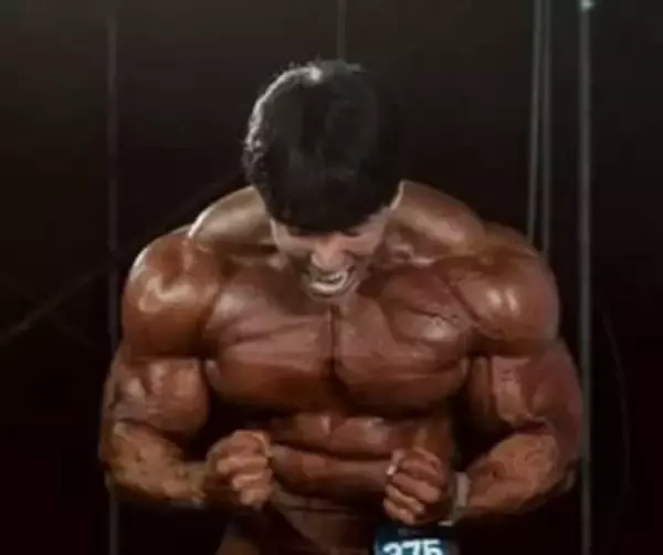 【 横川尚隆 】　肉体美を披露　「本気の雄叫びとガッツポーズなんて何年もしてなかったな〜」　ファン反響　「超美しくて荒々しい」「たまらん　最強の筋肉」