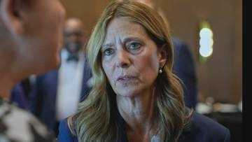 米オハイオ州知事選　民主党候補に男が突進　周囲の人がけが