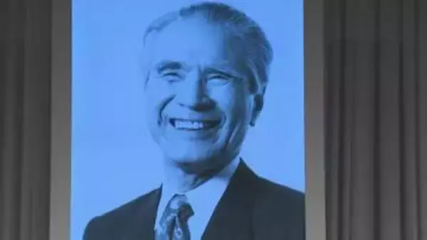 「生涯国民目線の政治」村山富市元総理・お別れの会　高市総理ら与野党幹部が参列