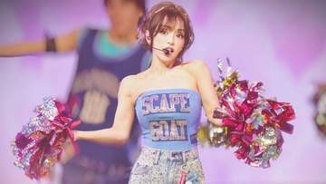 【 浜崎あゆみ 】　過酷な連続公演に「何回も精神ぶっ壊しながら蘇りながらの連続でした！」と本音吐露　最新ステージショットに「永遠に可愛い」「若すぎる」とファン絶賛