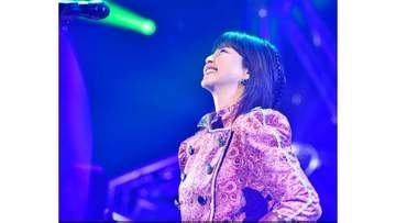 【 森高千里 】　全国ツアー初日八王子公演の終了を報告　熱気あふれる客席に「負けないように歌うことができました！」