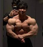 「【 横川尚隆 】　脅威の肉体美に　ファン反響　「彼女がポンデリングかと思ったって言っててワロタ」「筋肉着てる見たい」「筋肉界の至宝」　大会への出場も告知」の画像1