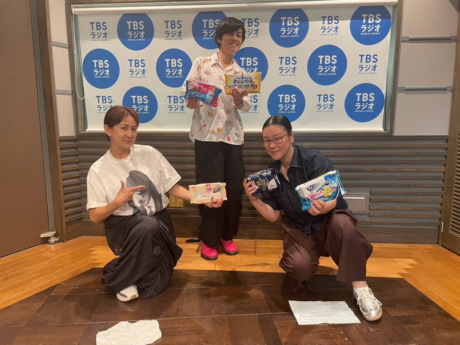 1枚なのに片面ドライ&片面ウエット！最新お掃除シート特集！