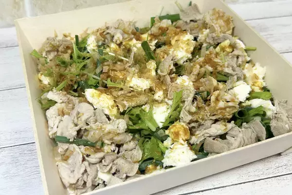 「1皿でたんぱく質が約20g摂れる！ごちそうサラダのレシピ3選！」の画像