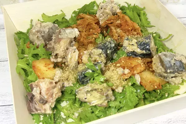 「1皿でたんぱく質が約20g摂れる！ごちそうサラダのレシピ3選！」の画像