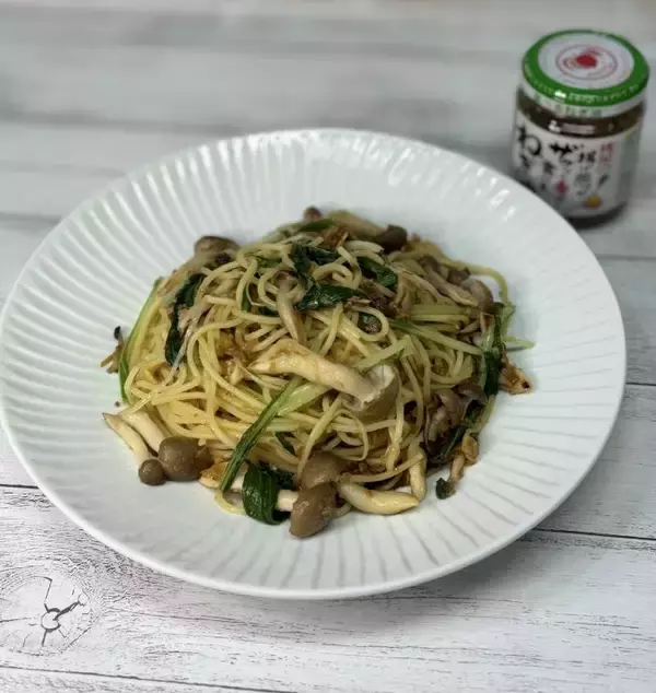 食べるねぎ油と醤油の香ばしさがたまらない！【ねぎ油の和風パスタ】