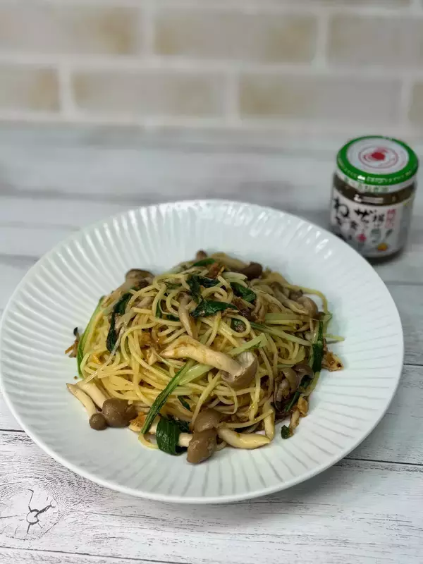 「食べるねぎ油と醤油の香ばしさがたまらない！【ねぎ油の和風パスタ】」の画像