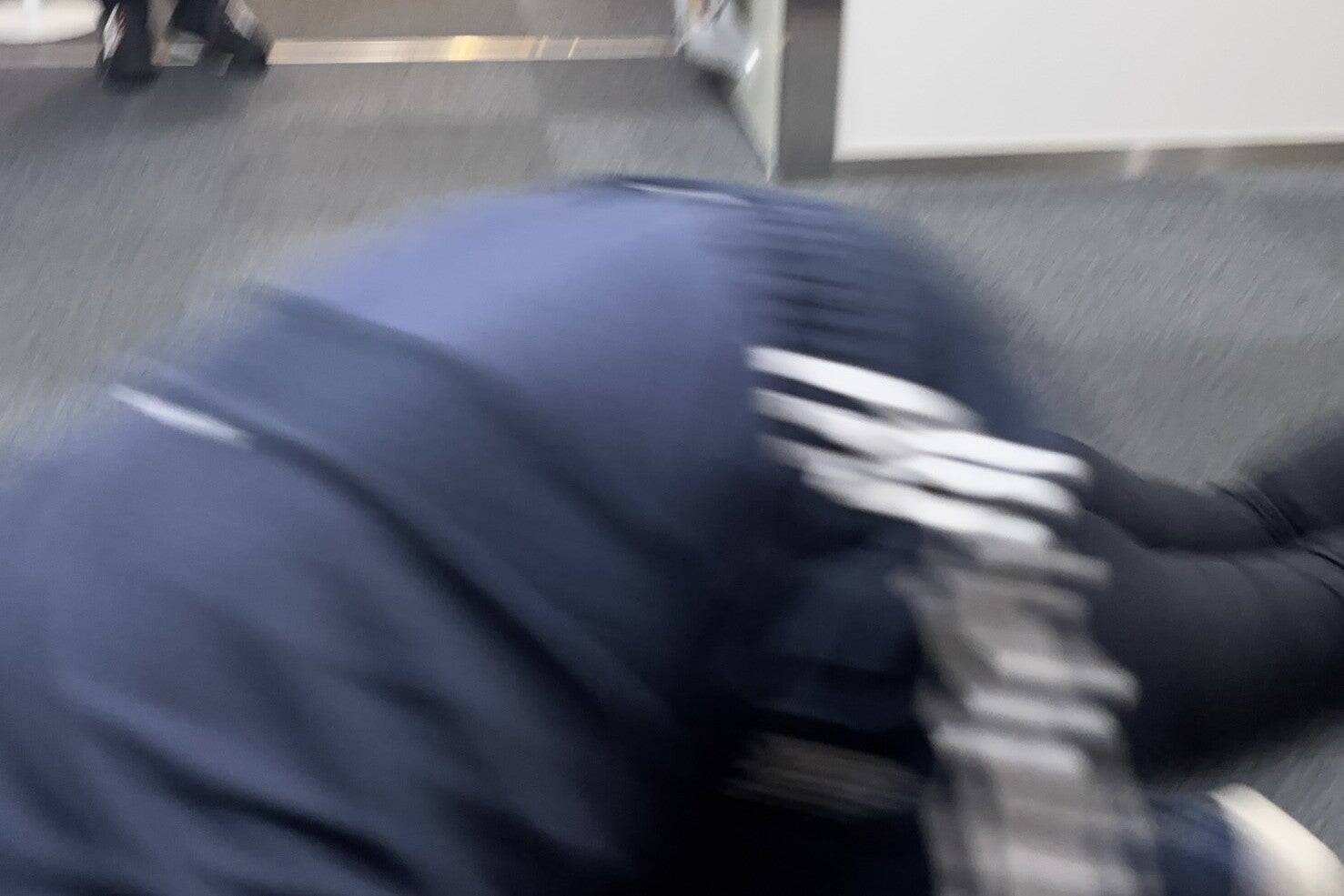 TBSラジオの局内を四足歩行で走る！