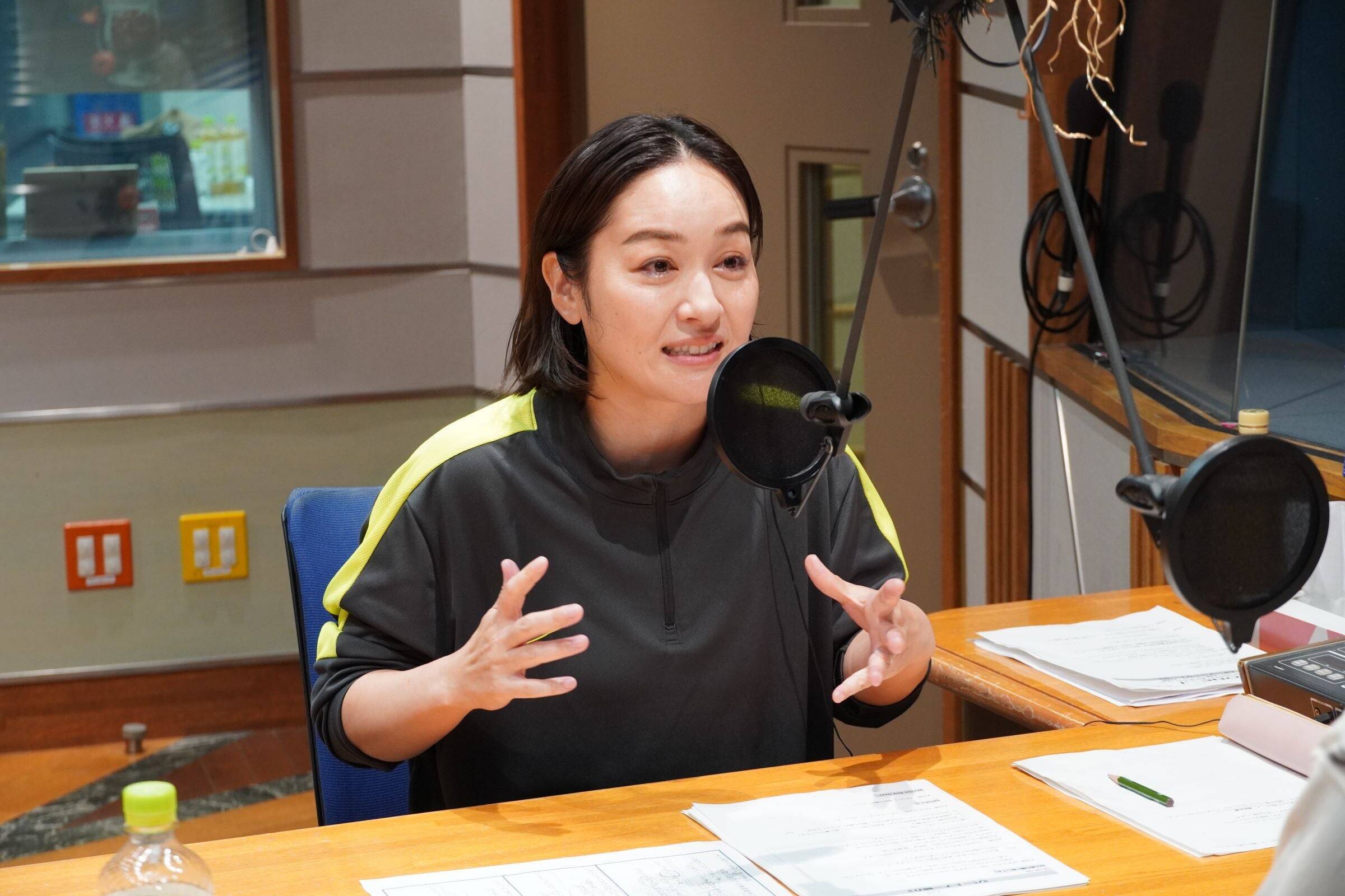 TBSラジオの局内を四足歩行で走る！