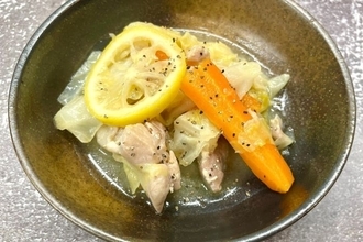塩麹×レモンが美味！”鶏肉、キャベツ、にんじんの塩麹レモン蒸し”で元気チャージ！