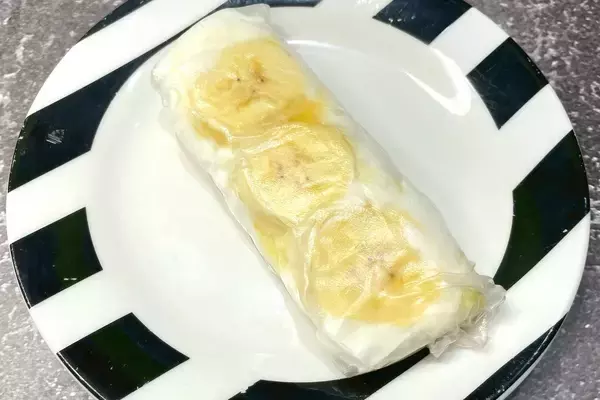 「ライスペーパー活用レシピ！簡単ベトナムなますを使って絶品キンパ風にも！」の画像