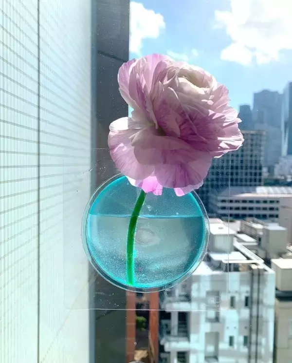 お花と一緒にプレゼント！水を入れて花瓶に変身！折りたためる花瓶コレクション