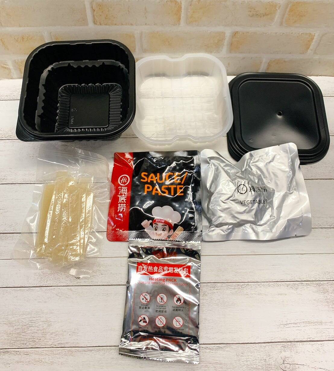 水を入れるだけ　本格的な麻辣火鍋が完成