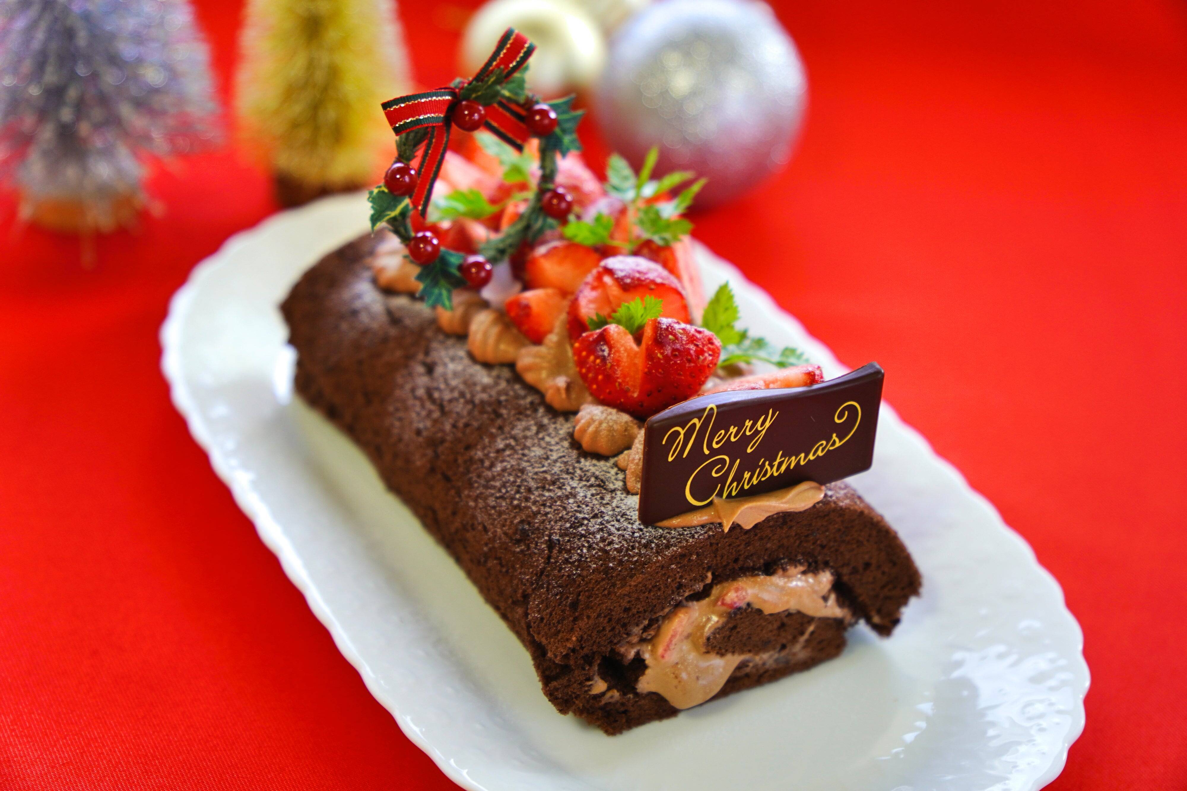 TBS杉山真也アナが本気作った「米粉のショコラベリーロール」がすごい!!