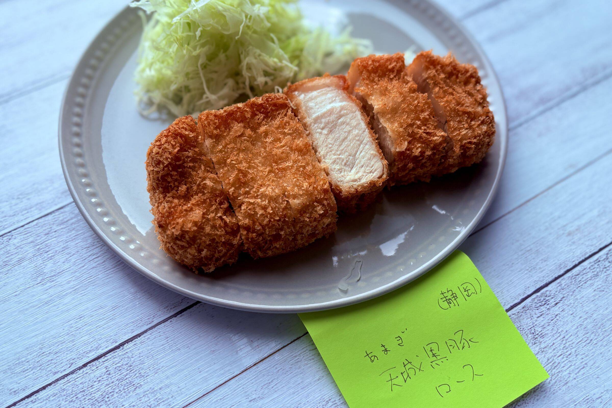 とんかつ屋さんの最新トレンドは“白い衣”？！