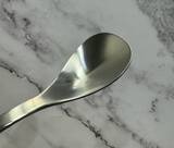 「具材の切りやすさや口当たりは激変する？話題のカレー専用スプーン5種を食べ比べ」の画像3