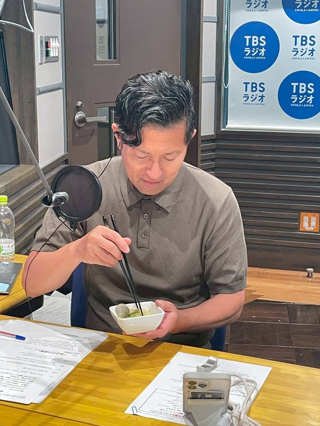キャベツを入れるとより深いうまみに！家庭料理のプロが教える”あさりの酒蒸し”