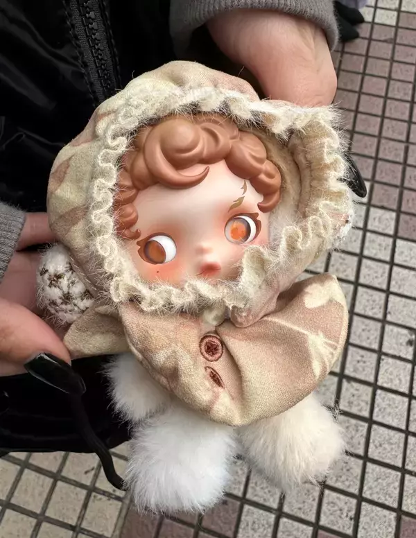 「ラブブが新語・流行語大賞にノミネート！カバンにチャームは付けていますか？」の画像