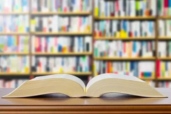 新しい本が減っている？　図書館の小さな資金集め