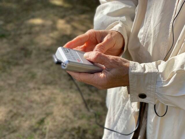 日常と非日常の壁をなくすポケットラジオ、脳の活性化にも？