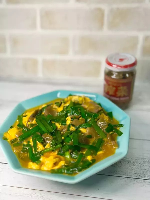 「ザーサイの旨みとコリコリ食感がたまらない！ザーサイにら玉」の画像