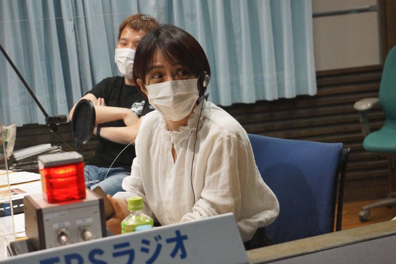 サッカー4級審判員・土屋礼央に元レフェリーの家本政明さんからホイッスルのプレゼント！しかしちょっとした問題が…