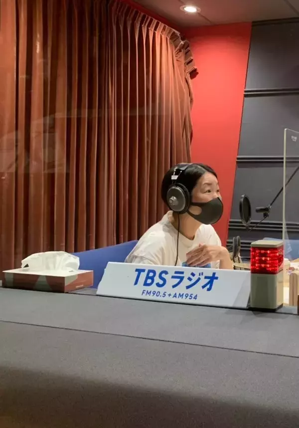 「イモト、好きな「くだもの」を語る」の画像