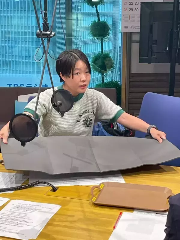 「122か国渡ったイモトのカバン、1本3役で防災にもなる最強棒が入っていた」の画像