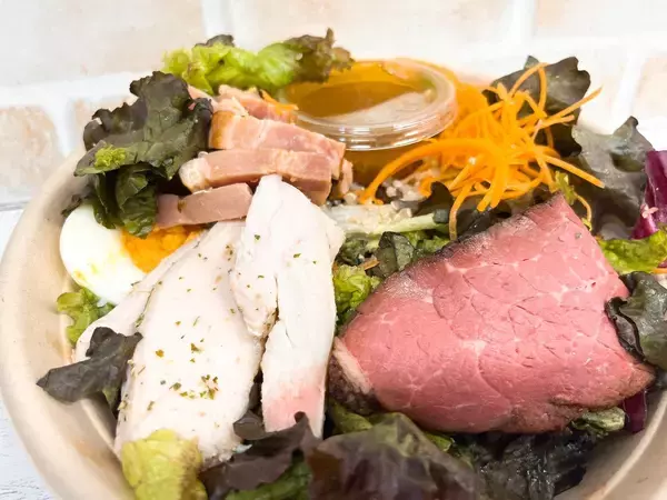 「1000円以下で購入できる主食サラダ特集」の画像