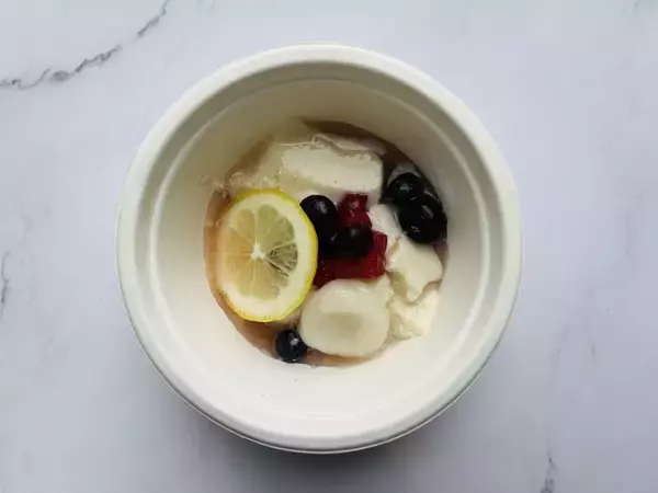 「温かいお茶シロップで楽しむ台湾の養生スーツ"ホット豆花"」の画像