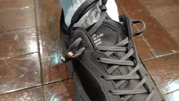 「ハイカットのスニーカーを履くのもラクチンになる！【靴ひも特集】」の画像